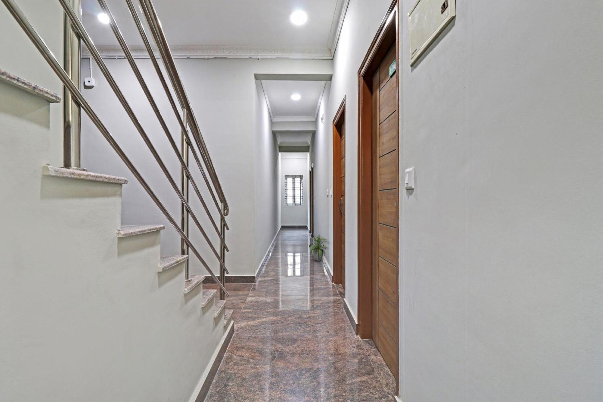 Super Hotel O Skyspace Near Yeshwantupur Railway Station Бангалор Экстерьер фото